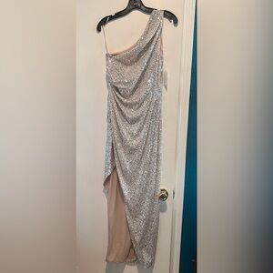 Alexia Admor Silver One Shoulder Dress